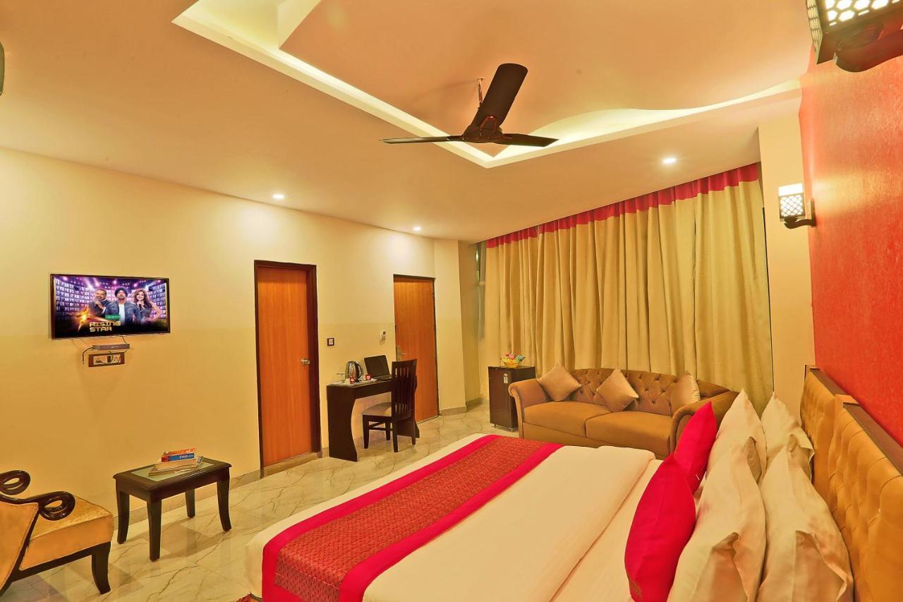 Hotel Airport City Near Delhi International Airport New Delhi Exterior photo